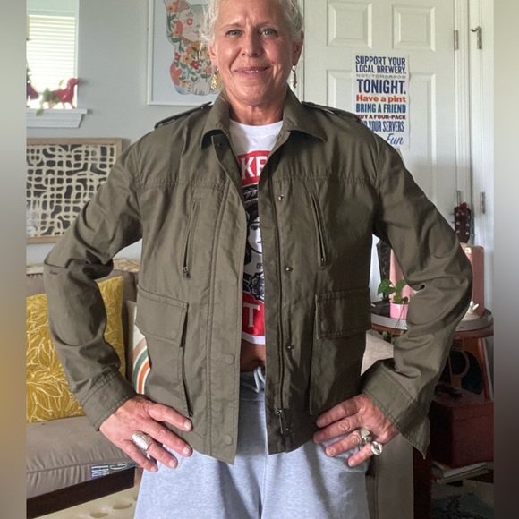 Banana republic, army, green, camo jacket, size medium - Picture 13 of 13